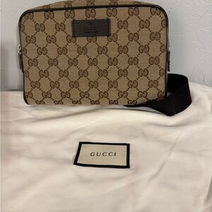 Gucci GG Supreme Brown Monogram Belt Bag